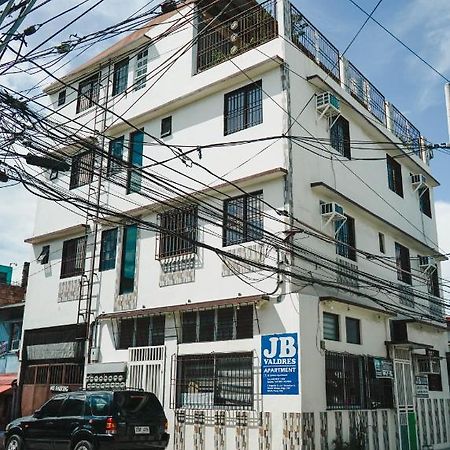 Jb Valdres Apartment Manila Exteriör bild