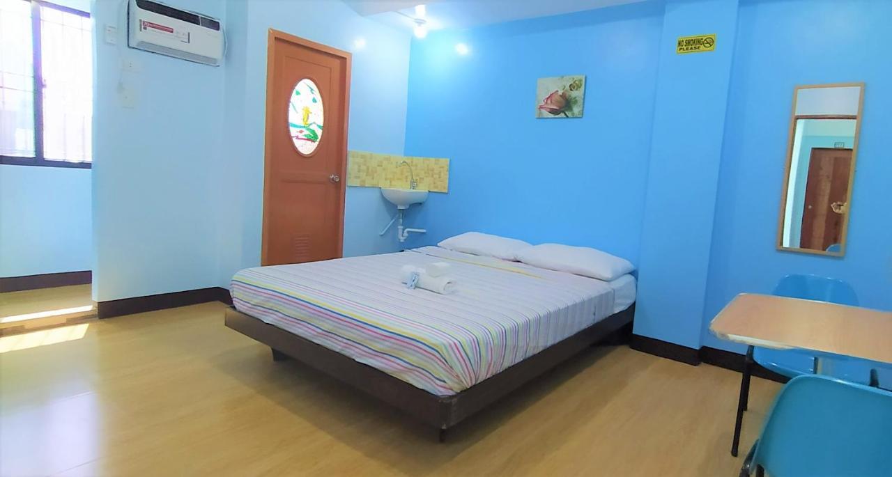 Jb Valdres Apartment Manila Exteriör bild
