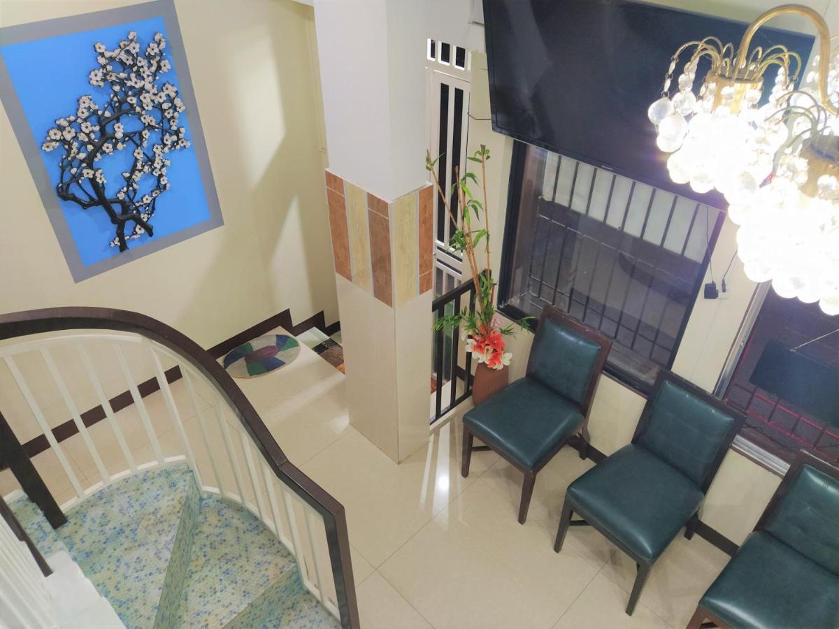 Jb Valdres Apartment Manila Exteriör bild