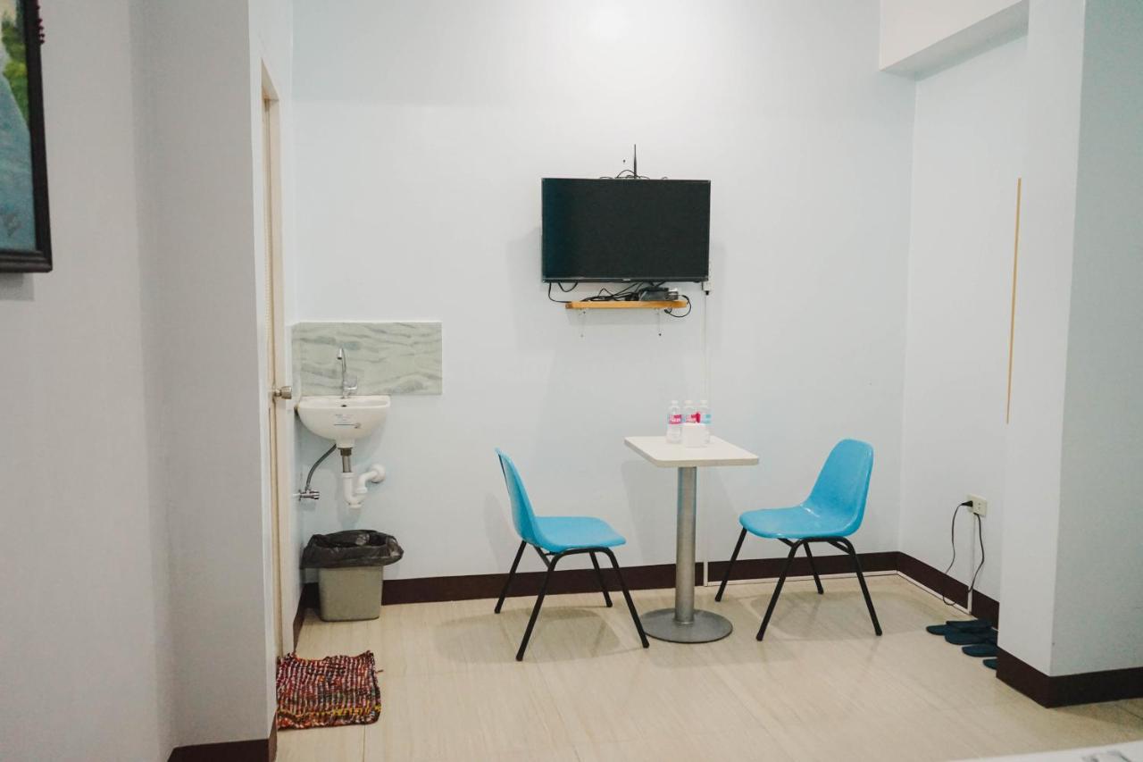 Jb Valdres Apartment Manila Exteriör bild