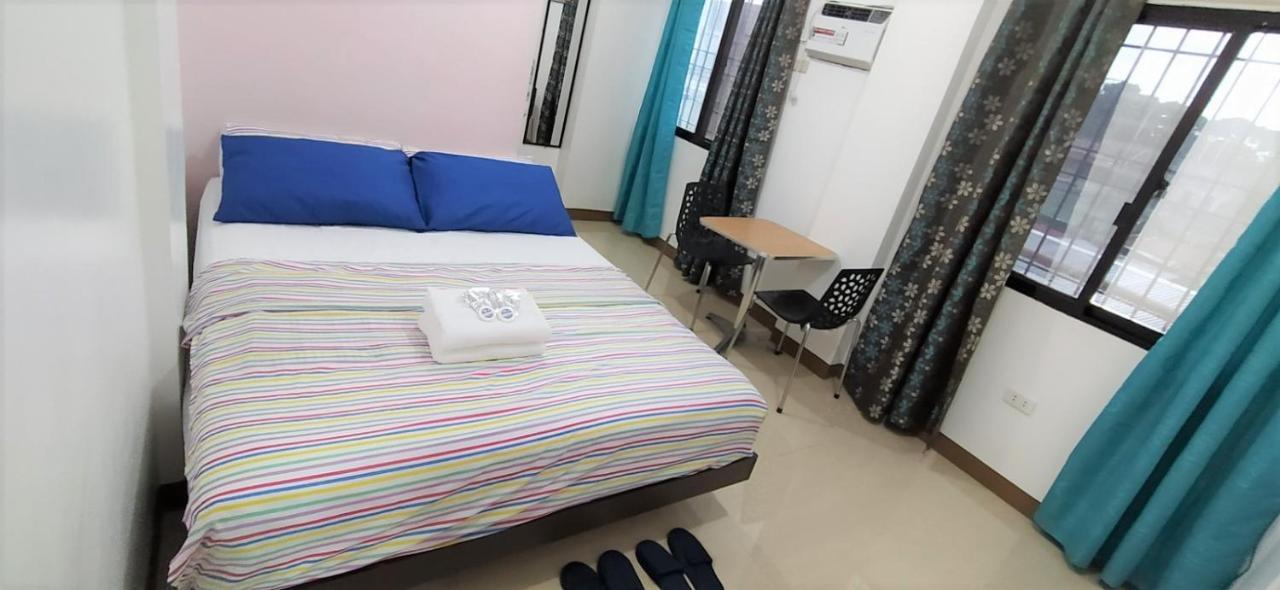 Jb Valdres Apartment Manila Exteriör bild